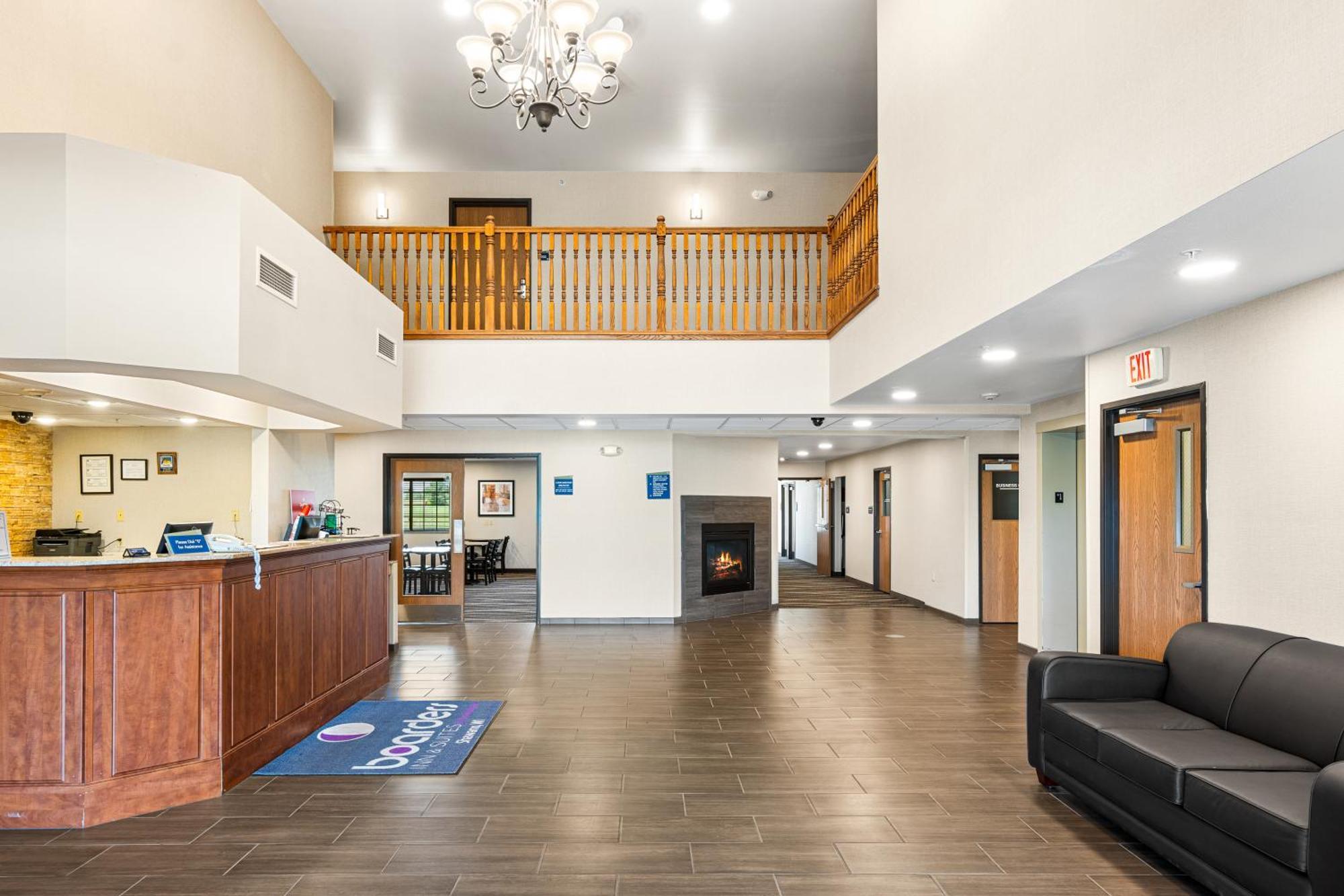 Boarders Inn & Suites By Cobblestone Hotels - Shawano Buitenkant foto