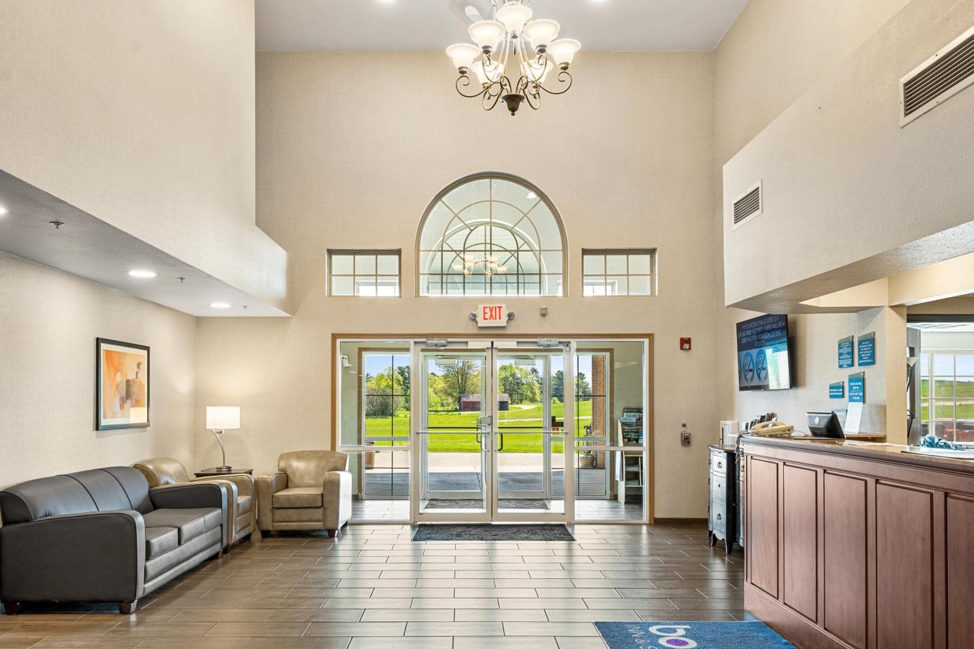 Boarders Inn & Suites By Cobblestone Hotels - Shawano Buitenkant foto