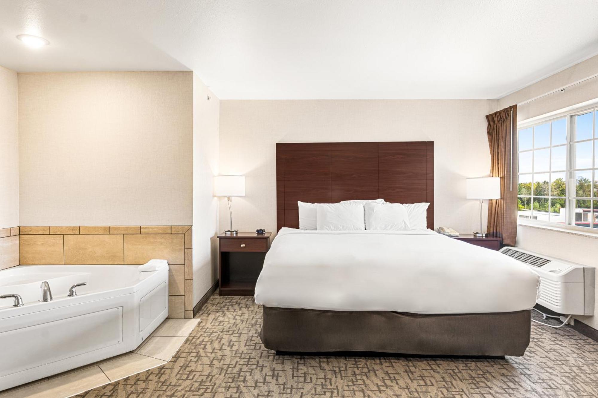 Boarders Inn & Suites By Cobblestone Hotels - Shawano Buitenkant foto