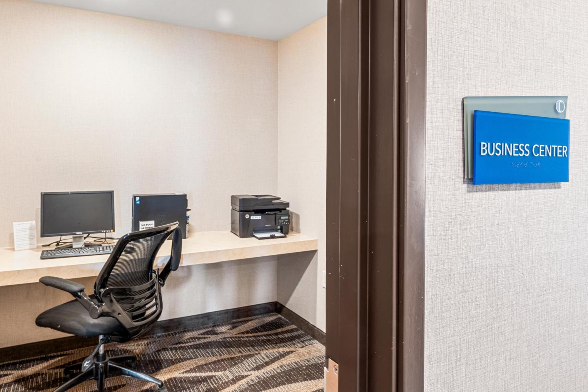 Boarders Inn & Suites By Cobblestone Hotels - Shawano Buitenkant foto