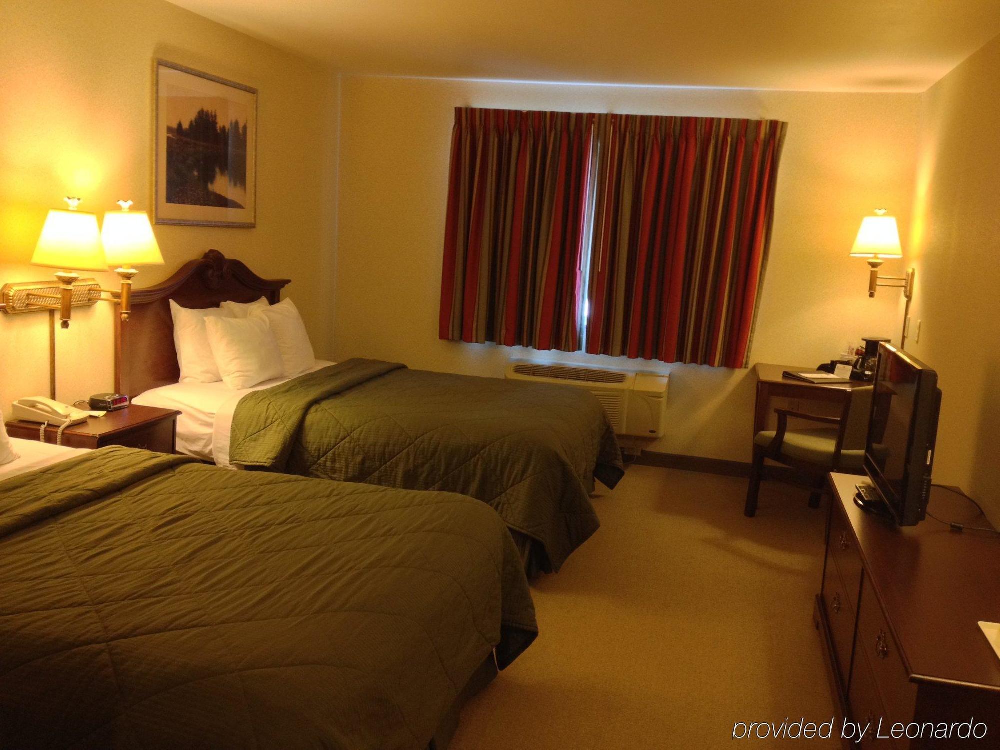 Boarders Inn & Suites By Cobblestone Hotels - Shawano Buitenkant foto