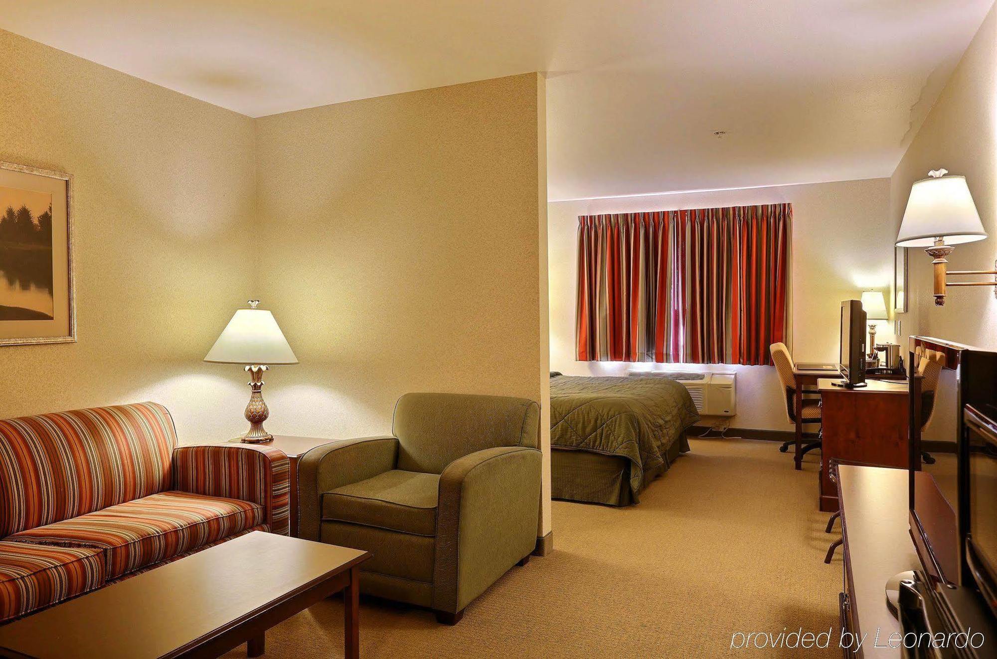 Boarders Inn & Suites By Cobblestone Hotels - Shawano Buitenkant foto